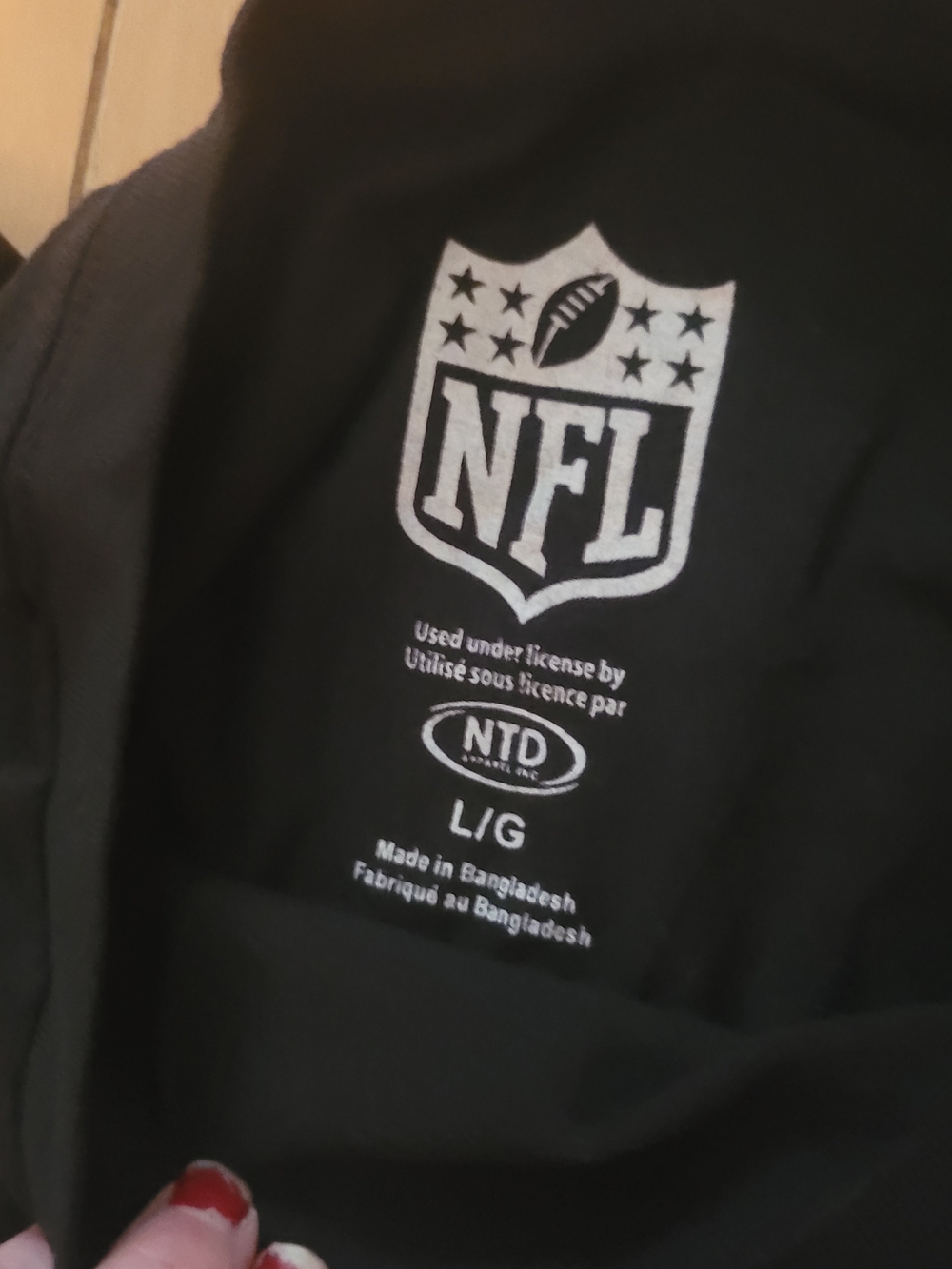 Black Steelers Graphic Short Sleeve Tee Faded logo Style - Picture 2 of 3